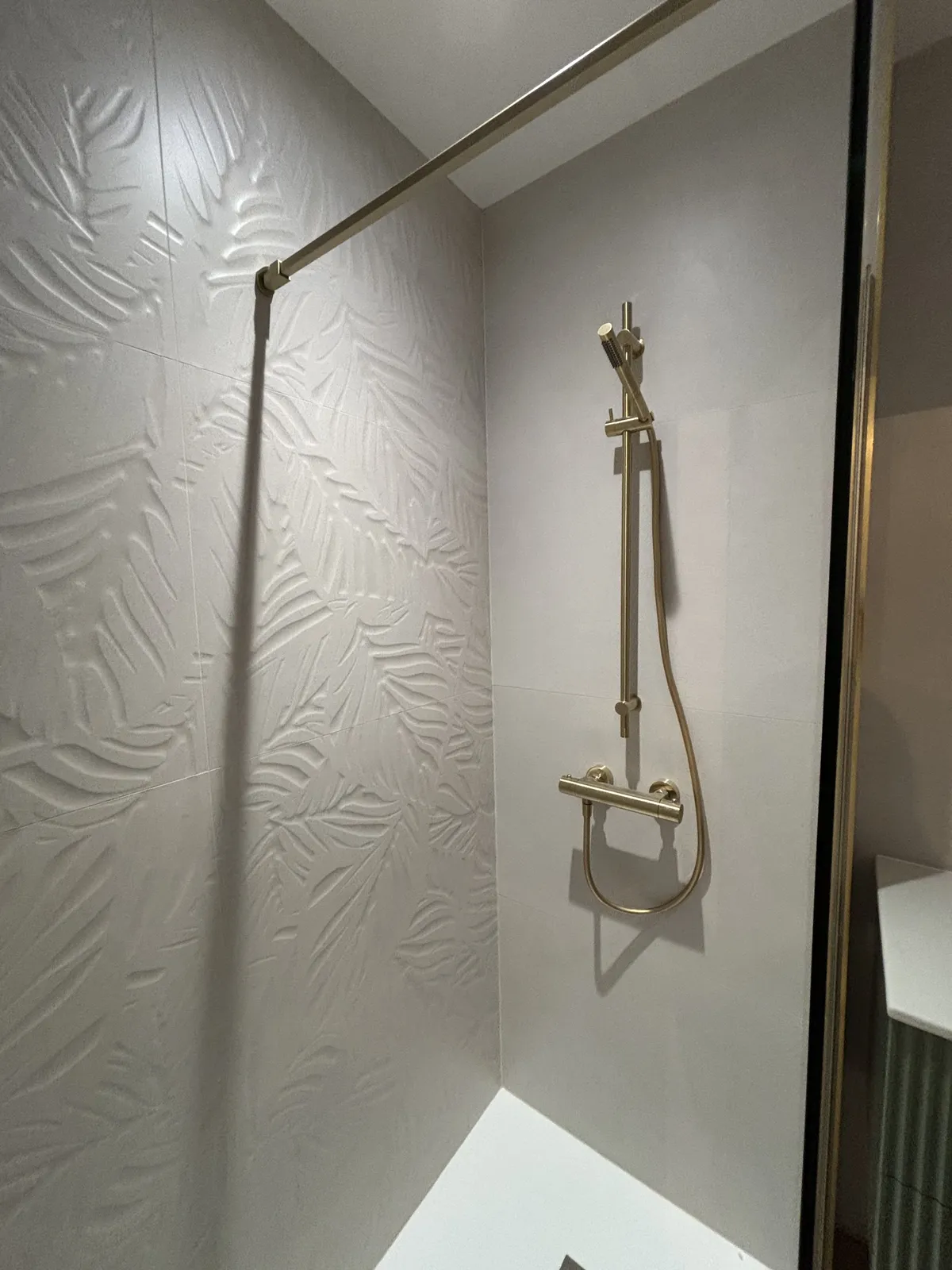 Douche italienne haut de gamme robinetterie laiton - Guer