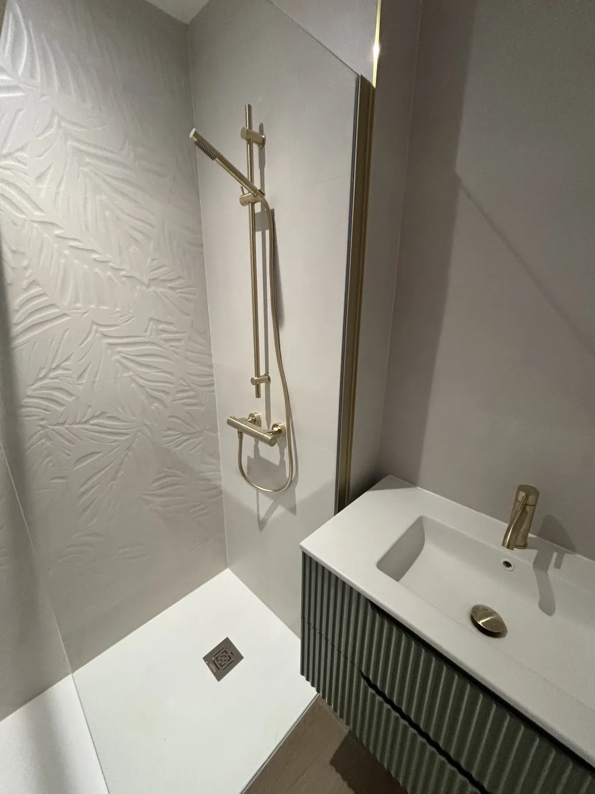 Douche italienne haut de gamme robinetterie laiton - Guer